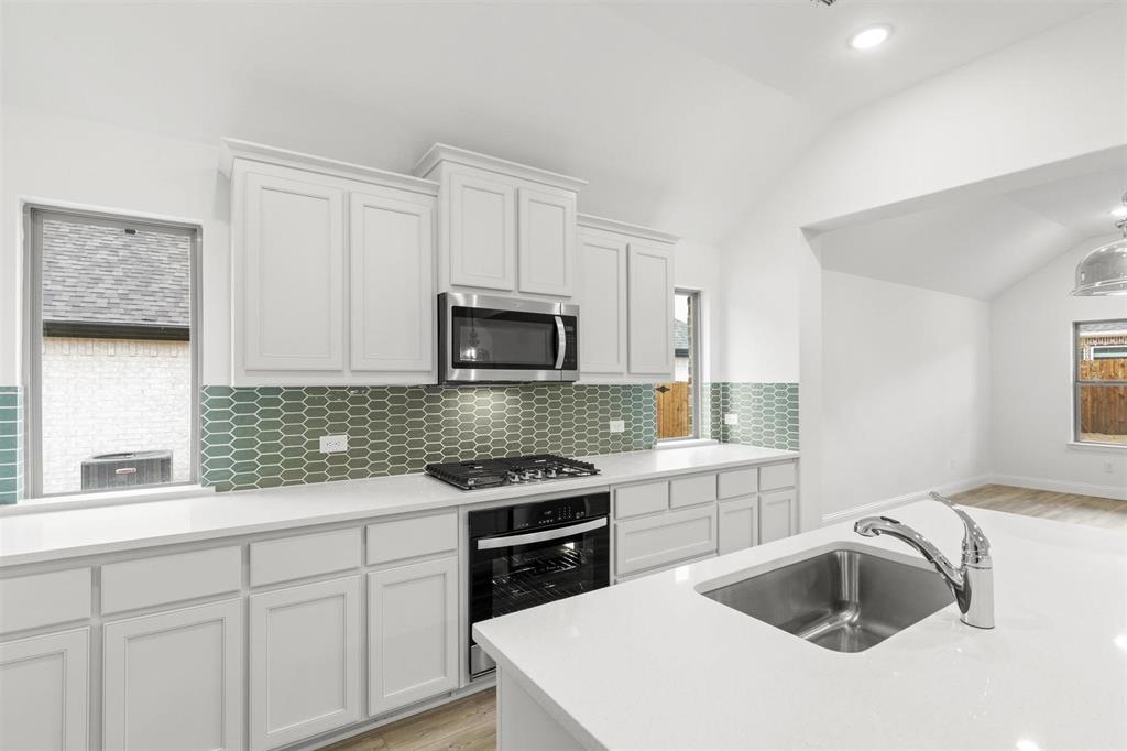 14526 Jemison Street Property Photo 6