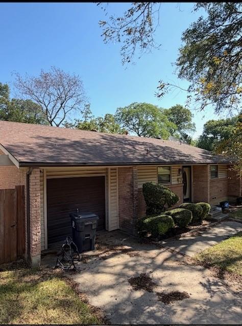 1907 Canelo Drive Property Photo 1
