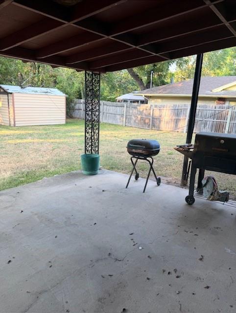 1907 Canelo Drive Property Photo 3