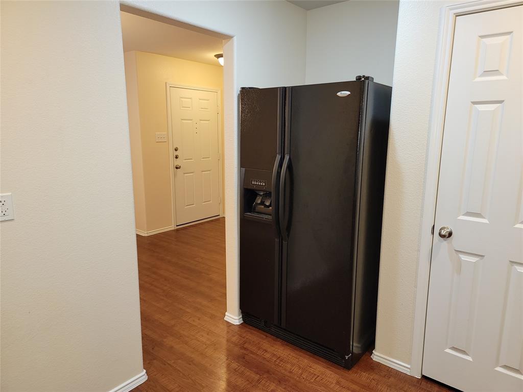 9020 Noontide Drive Property Photo 12