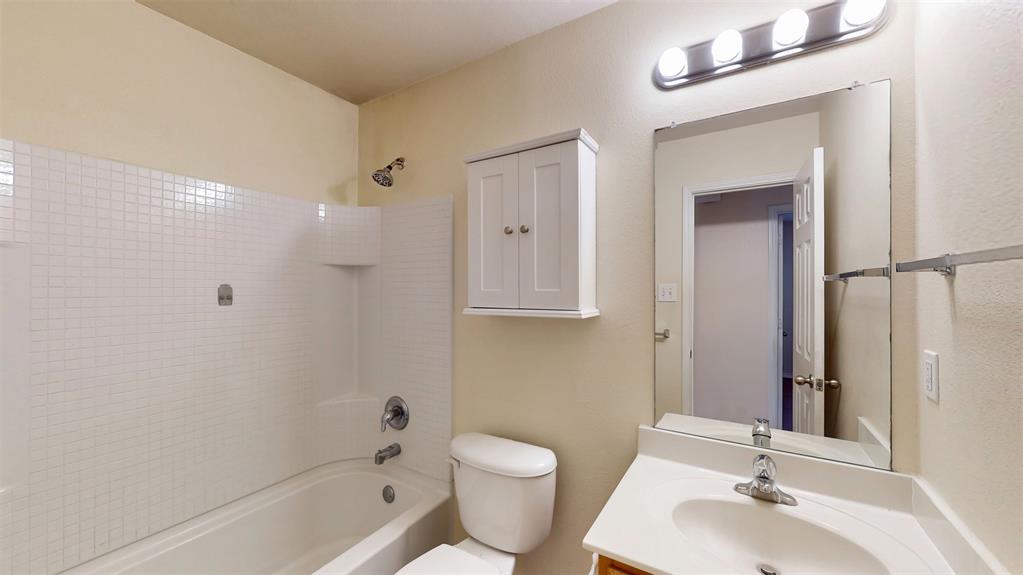9020 Noontide Drive Property Photo 24