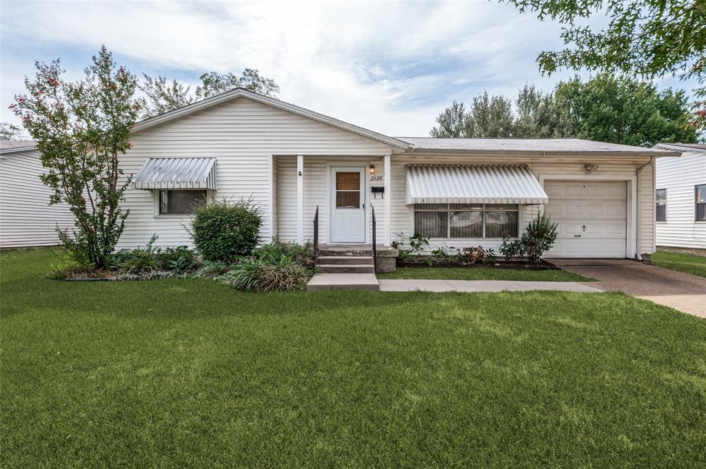 2528 Rugby Lane Property Photo 1