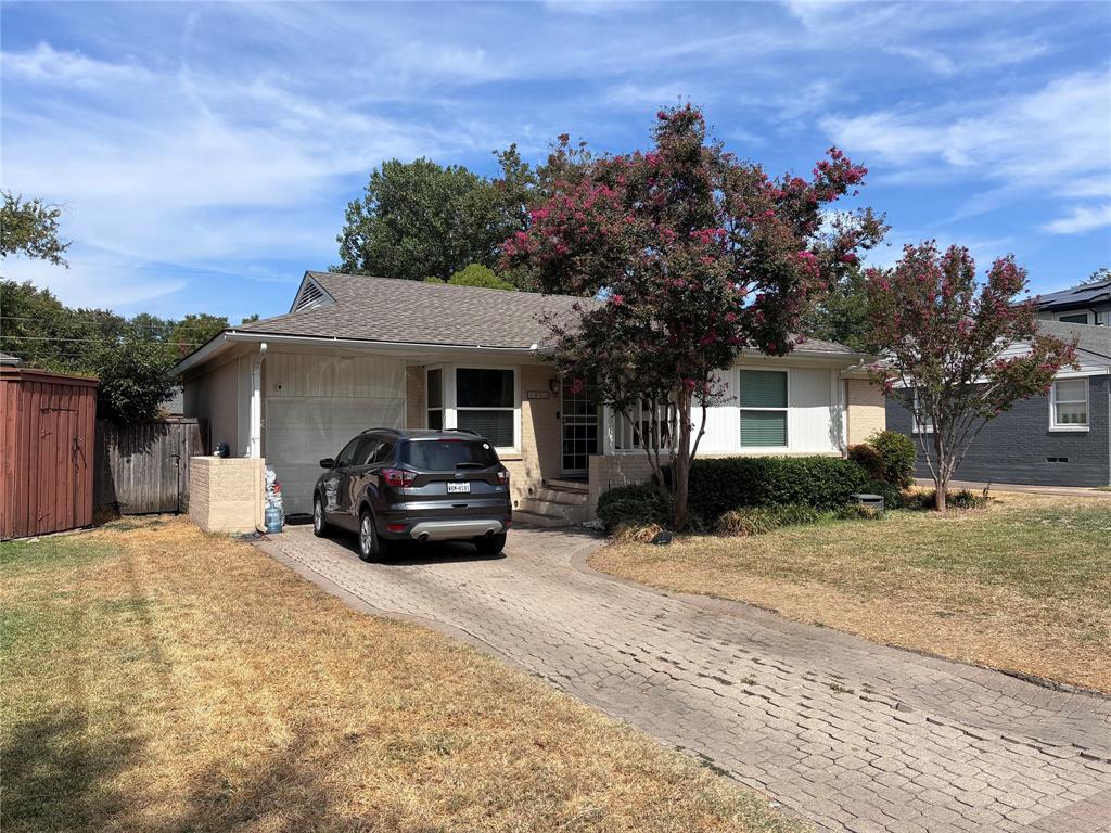 3823 Gaspar Drive Property Photo 1