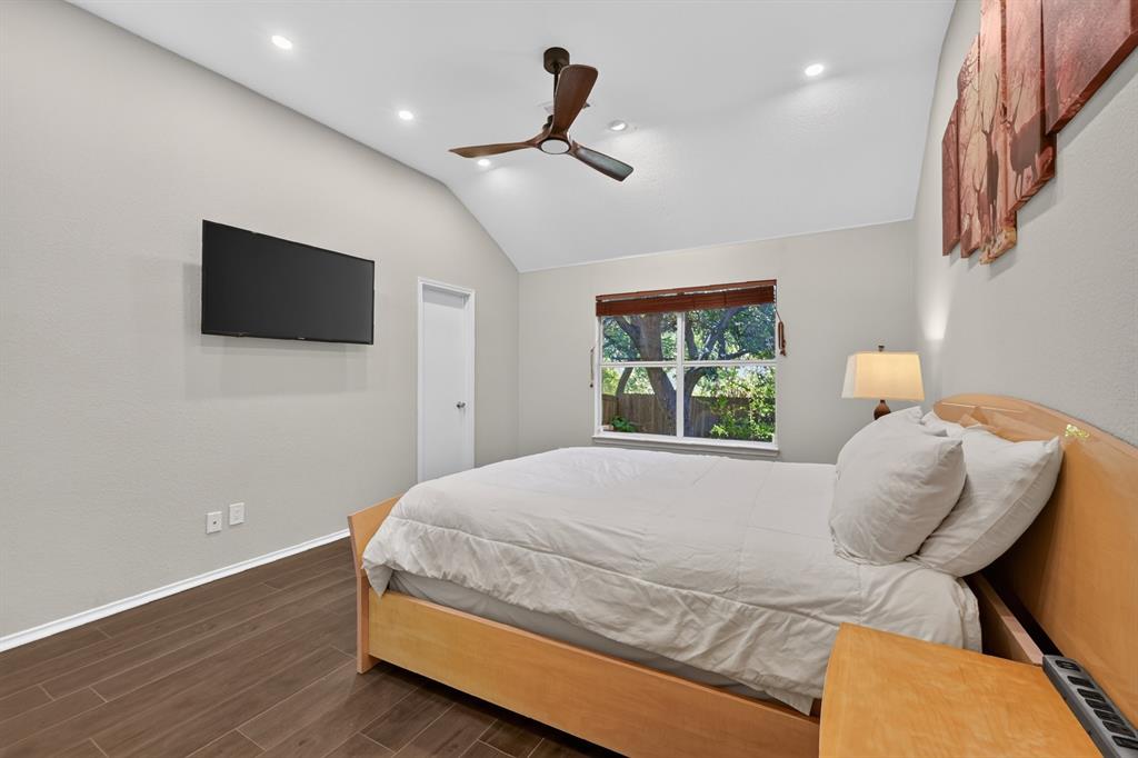 929 Warbler Property Photo 17