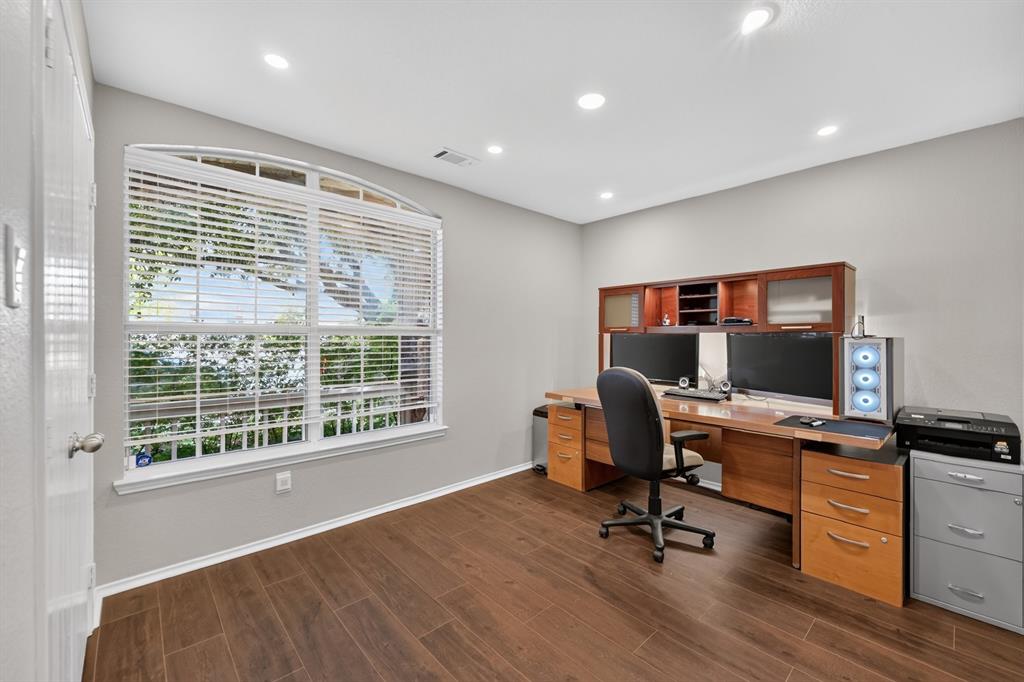 929 Warbler Property Photo 19