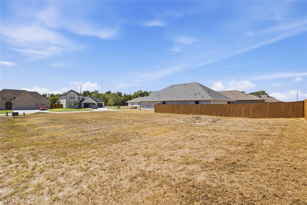 235 Trevor Lane Property Photo 4