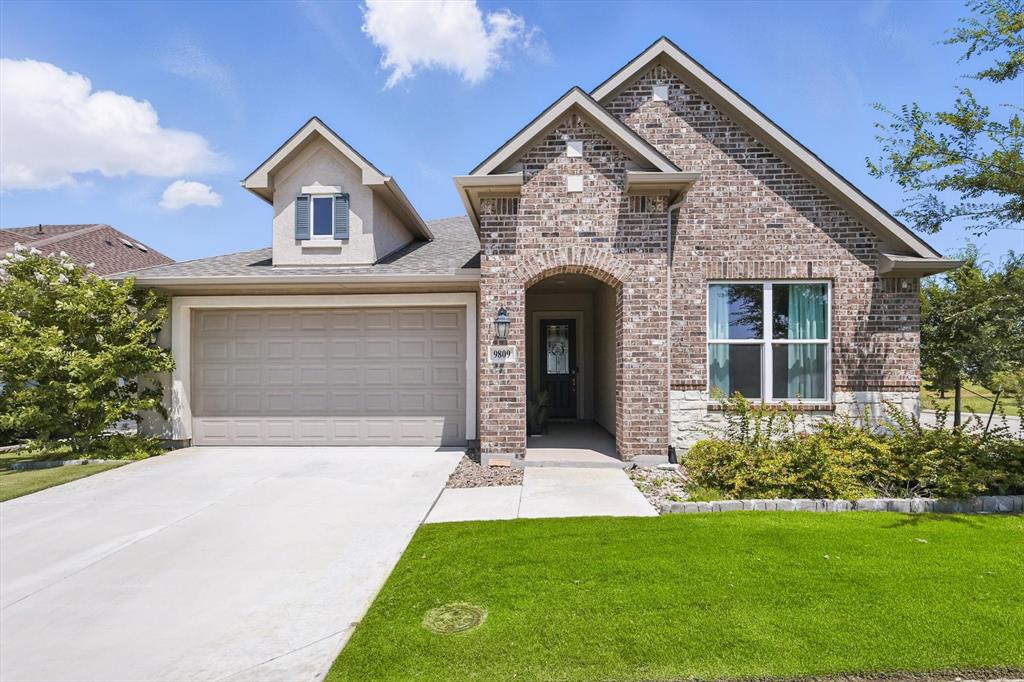 9809 Salford Way Property Photo 1