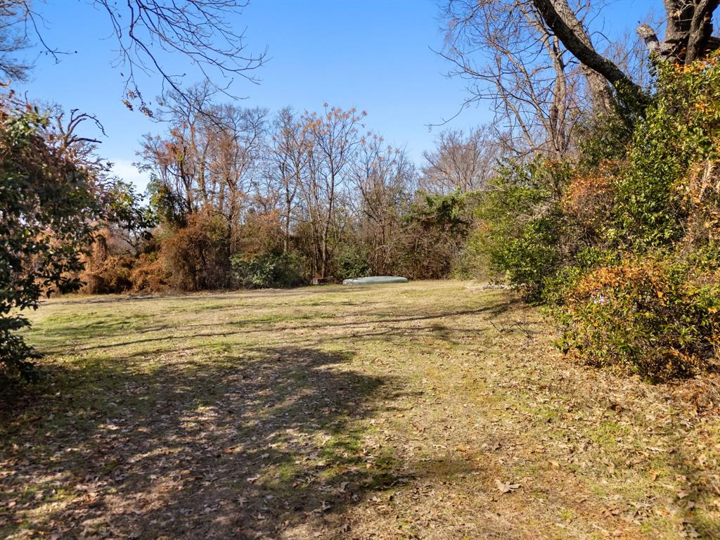911 W Houston Property Photo 35