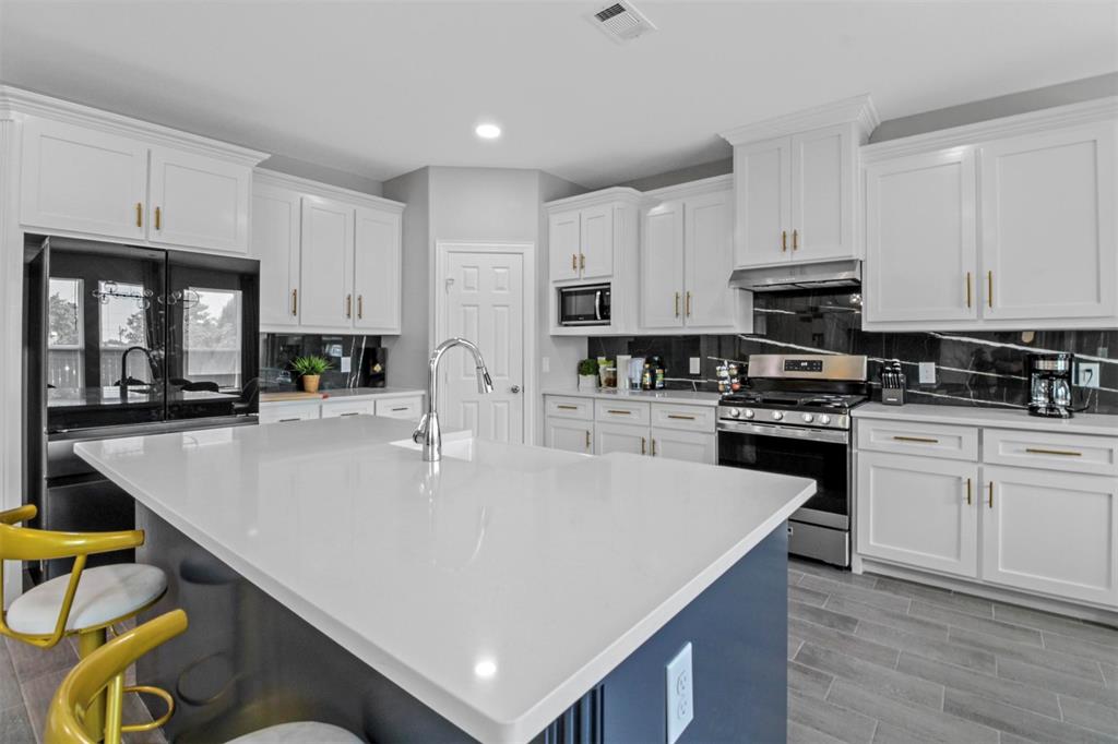 610 Parker Circle Property Photo 9