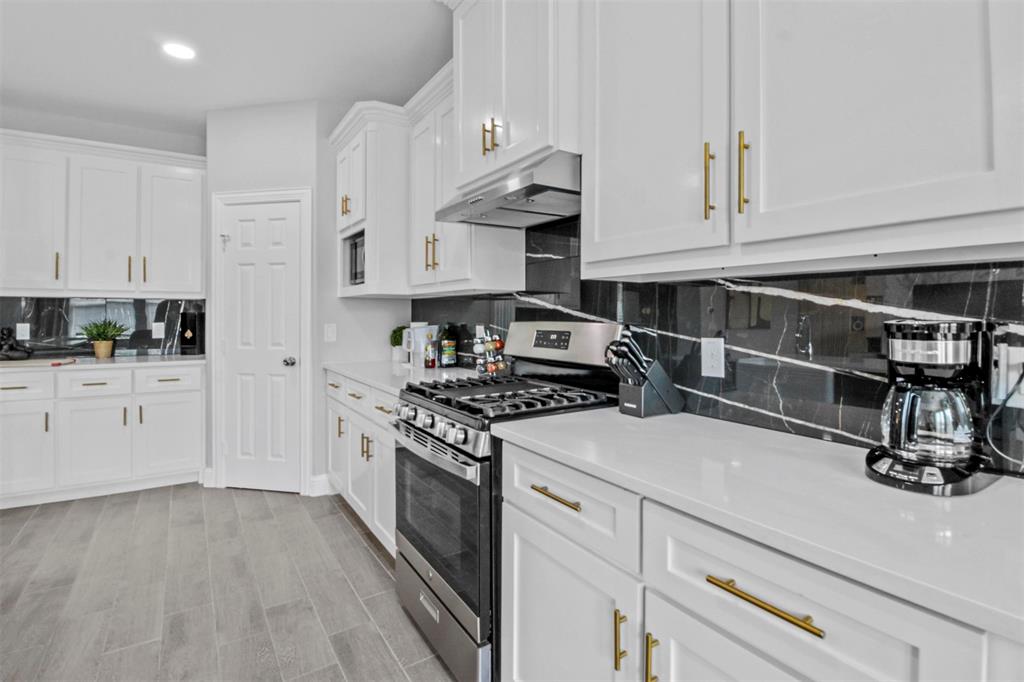 610 Parker Circle Property Photo 10