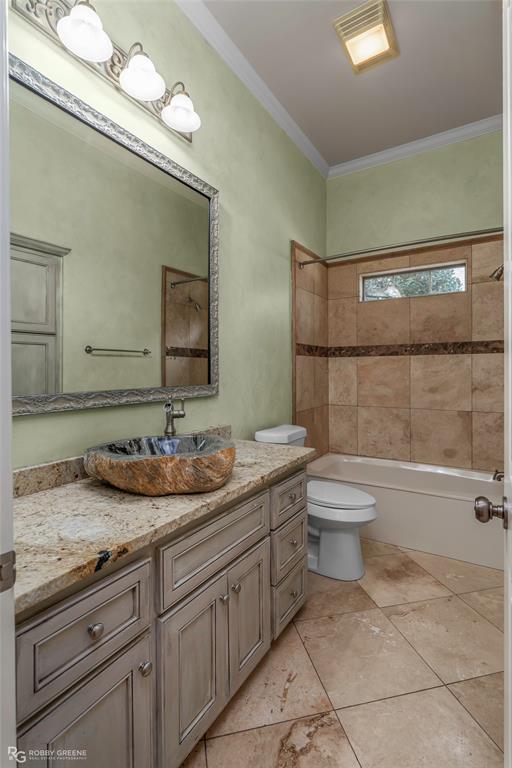 110 Esplanade Court Property Photo 25