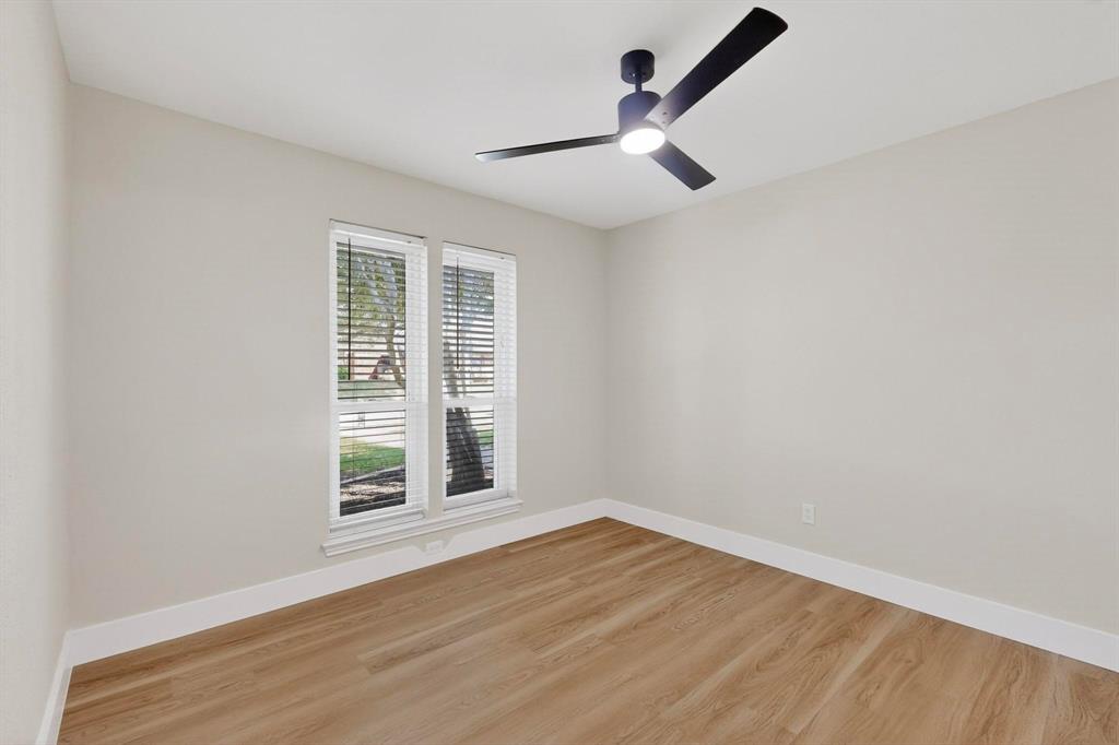 2404 Deep Valley Trail Property Photo 17