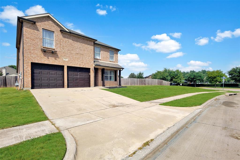 951 Zachary Drive Property Photo 2