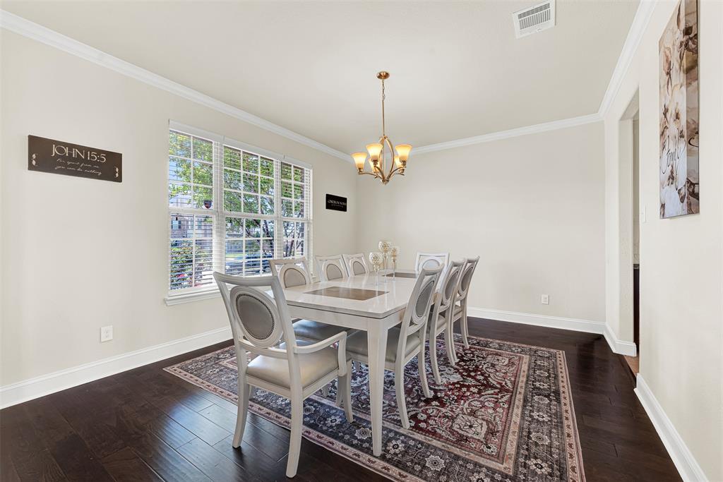 254 Benwick Drive Property Photo 14