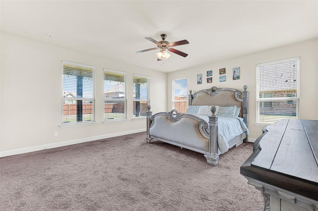 254 Benwick Drive Property Photo 16