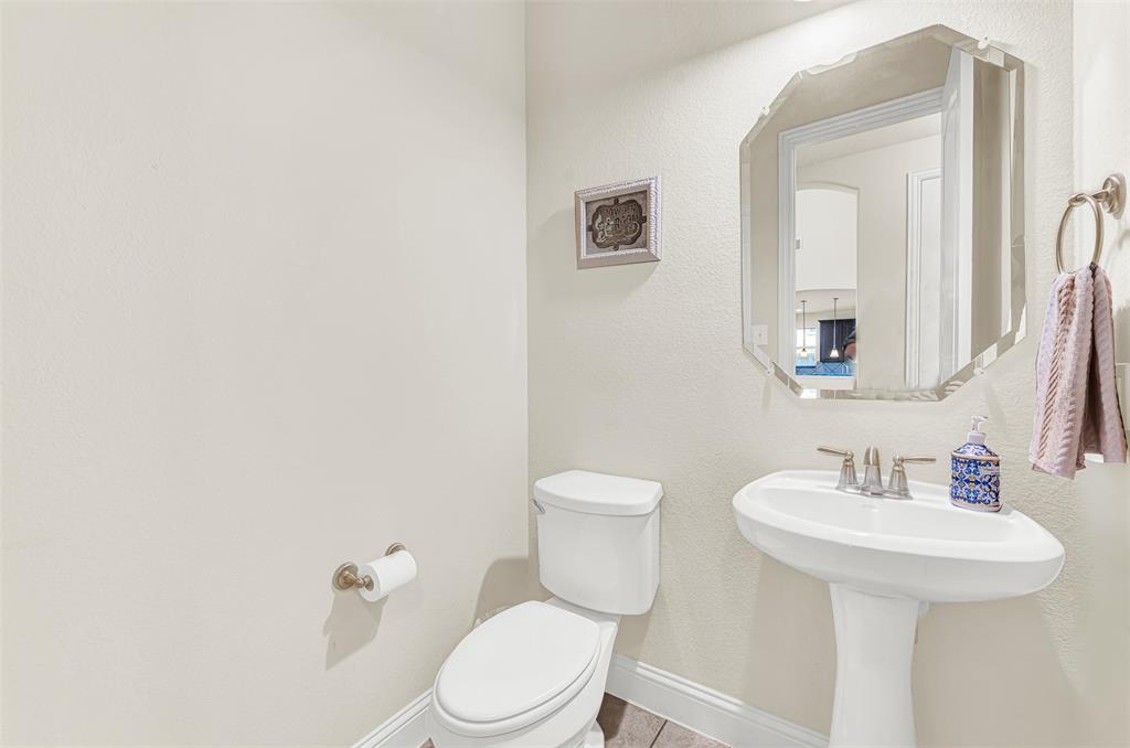 254 Benwick Drive Property Photo 29