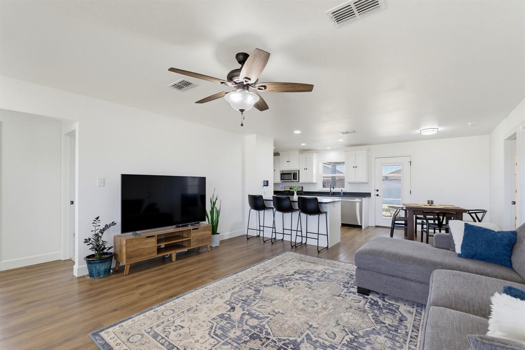 1824 Bandolero Road Property Photo 2