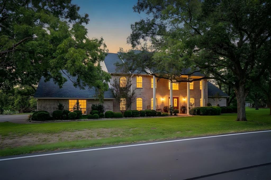 8412 Ravenswood Road Property Photo 1