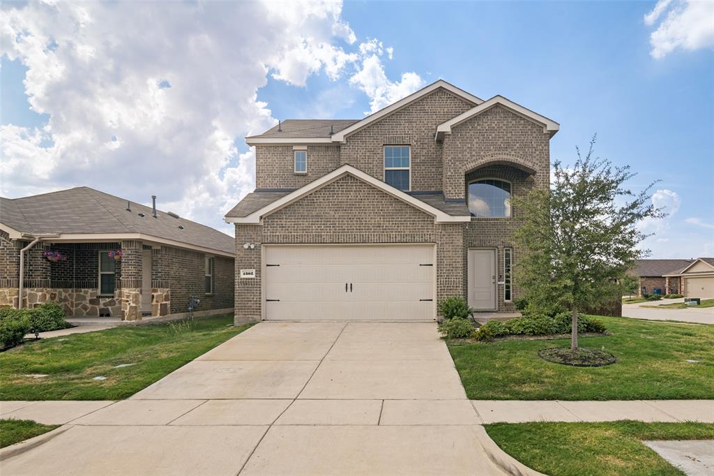 1302 Roscoe Drive Property Photo 1
