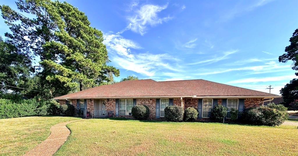 2735 Hoyte Drive Property Photo 1