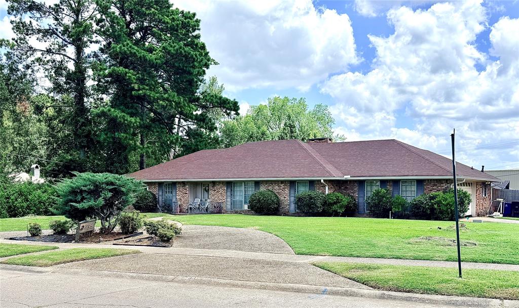 2735 Hoyte Drive Property Photo 2