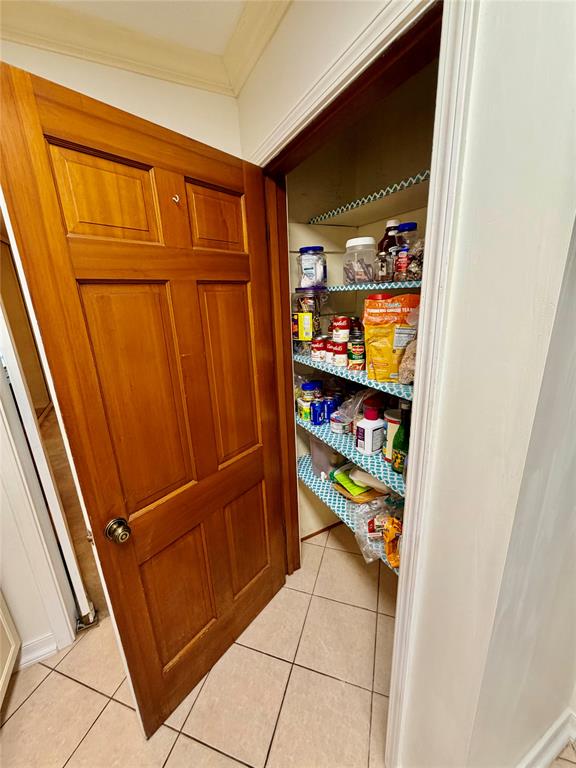 2735 Hoyte Drive Property Photo 18