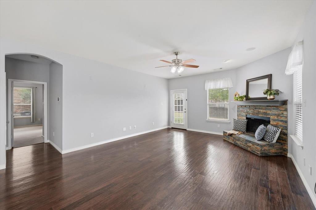 1000 Prairie Heights Drive Property Photo 12