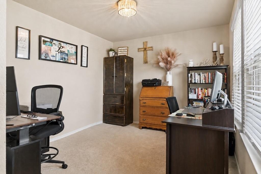 2508 Glen Hollow Drive Property Photo 12