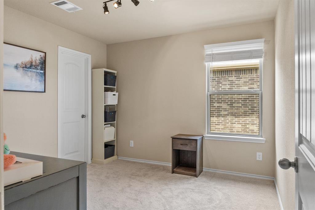 2508 Glen Hollow Drive Property Photo 23