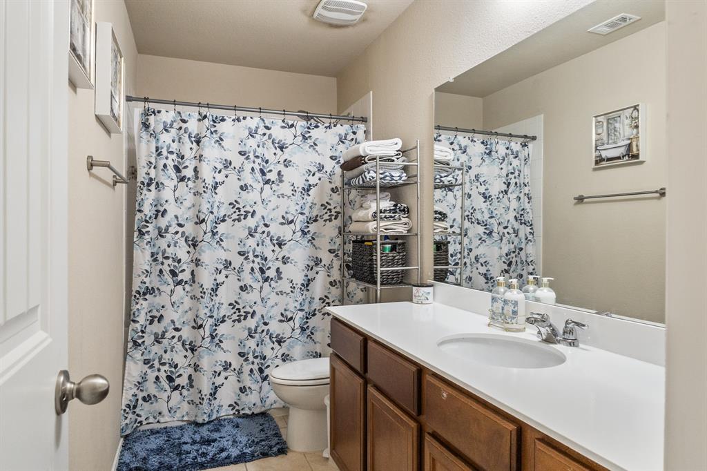 2508 Glen Hollow Drive Property Photo 25