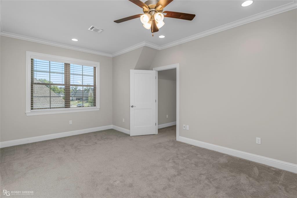 249 Peregrine Way Property Photo 28