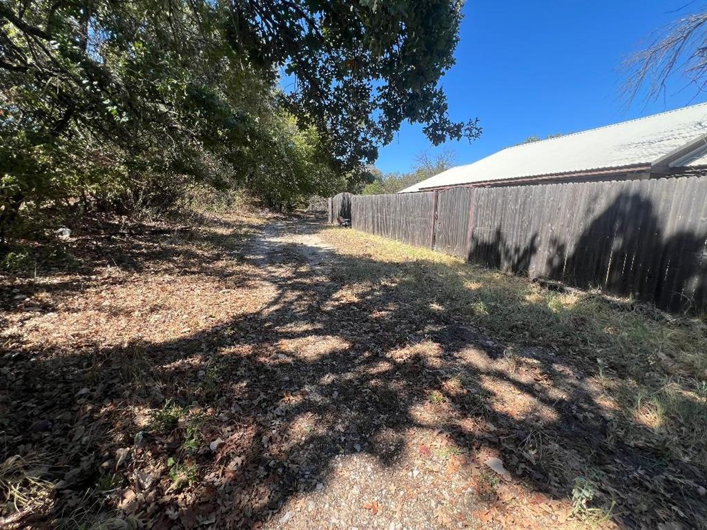 831 Boyd Road Property Photo 8