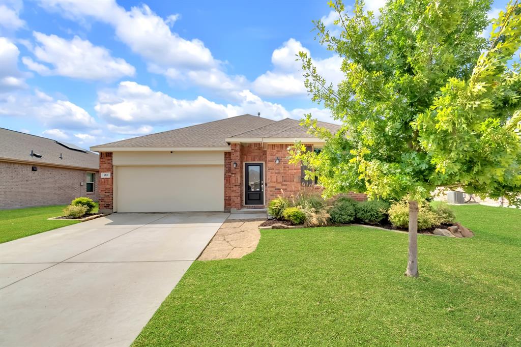 1711 Stonefield Drive Property Photo 1