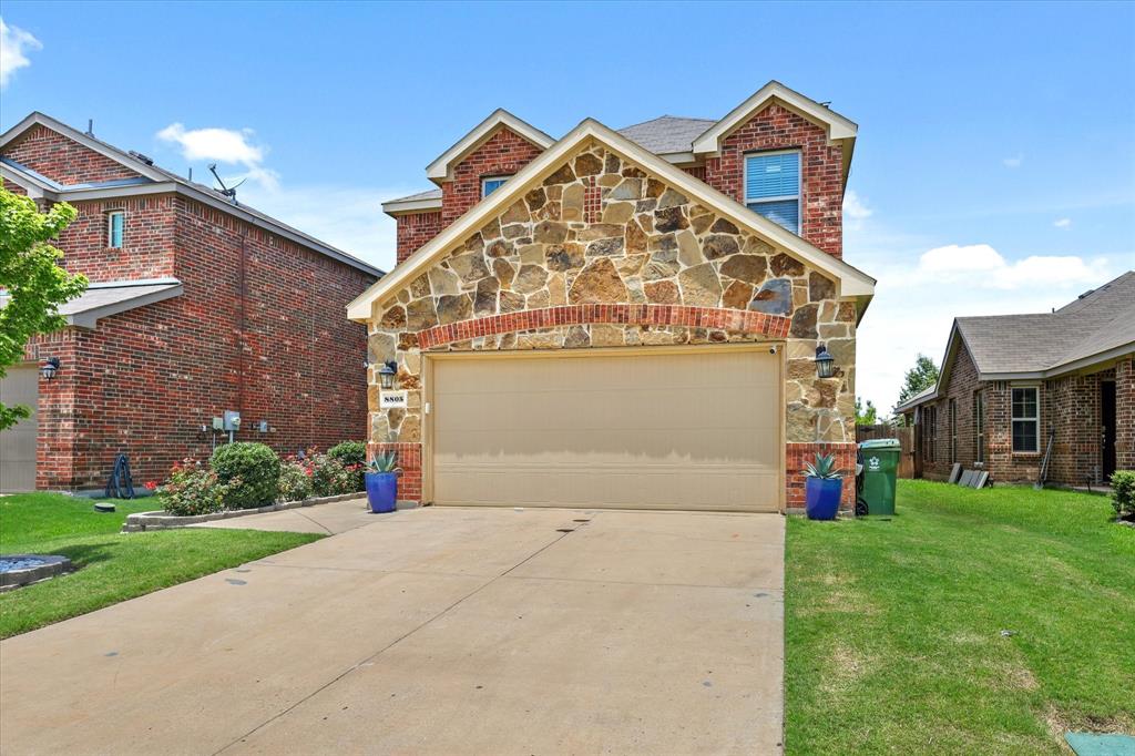 8805 Deadwood Lane Property Photo 2