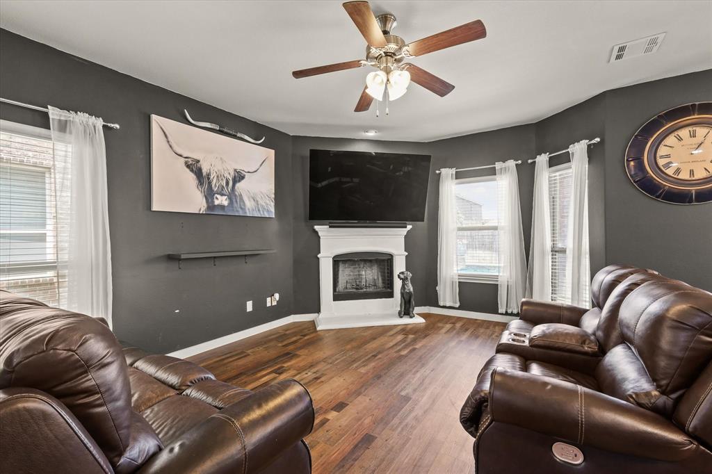8805 Deadwood Lane Property Photo 6