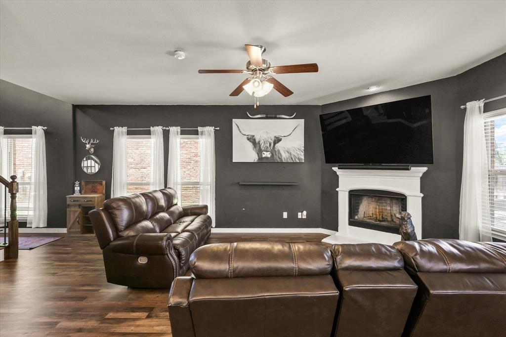 8805 Deadwood Lane Property Photo 7