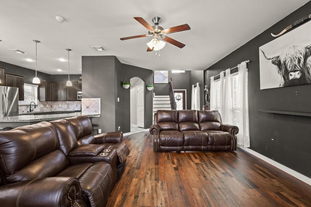 8805 Deadwood Lane Property Photo 9