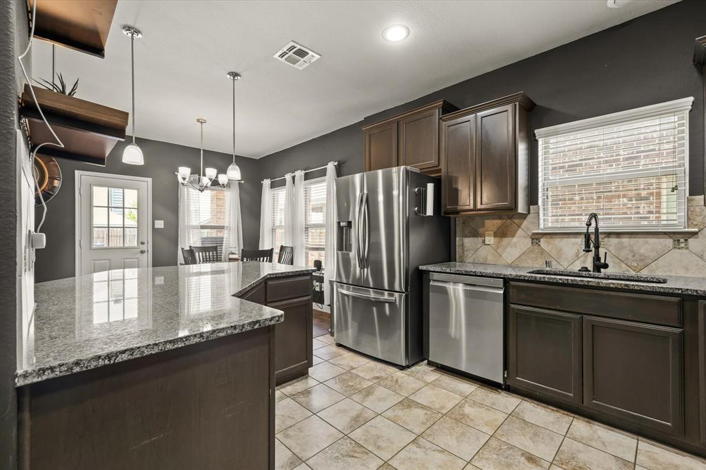 8805 Deadwood Lane Property Photo 13