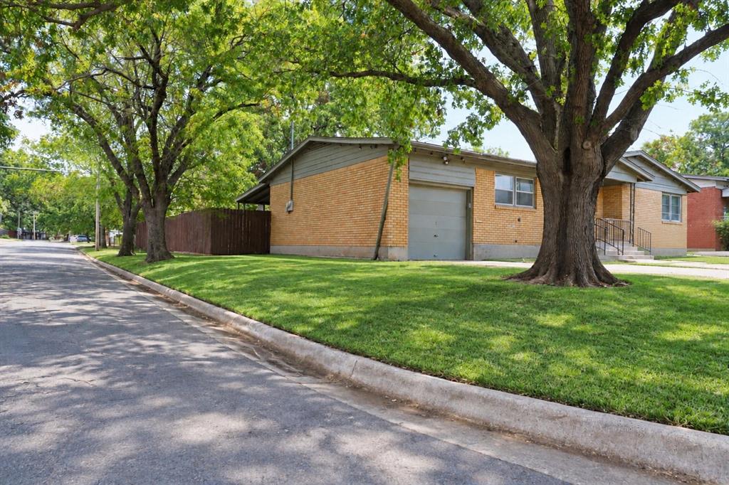6301 Greenlee Street Property Photo 1