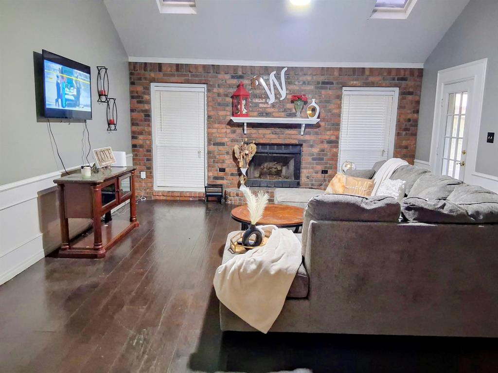 9291 Lytham Drive Property Photo 3