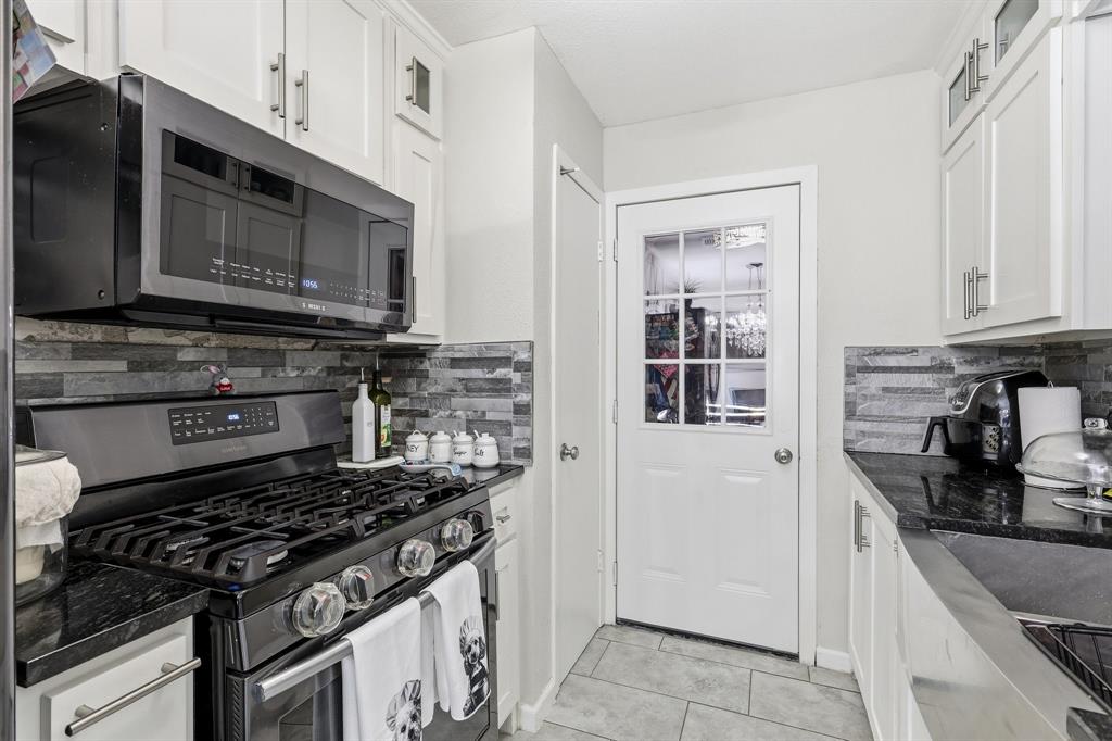 450 Price Drive Property Photo 11