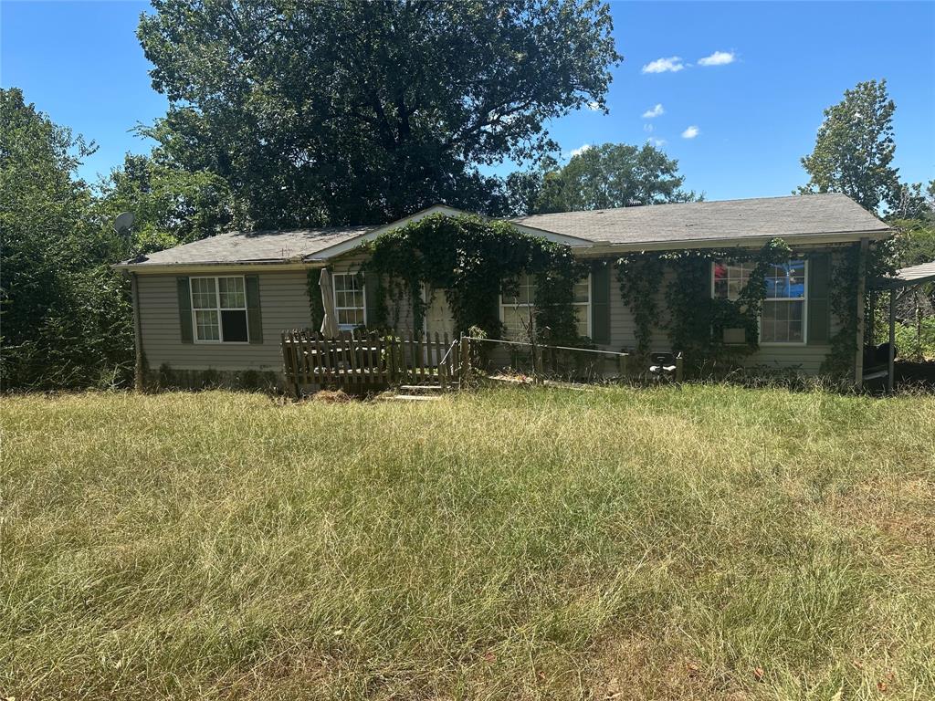 9324 Private Road 3351 Property Photo 1