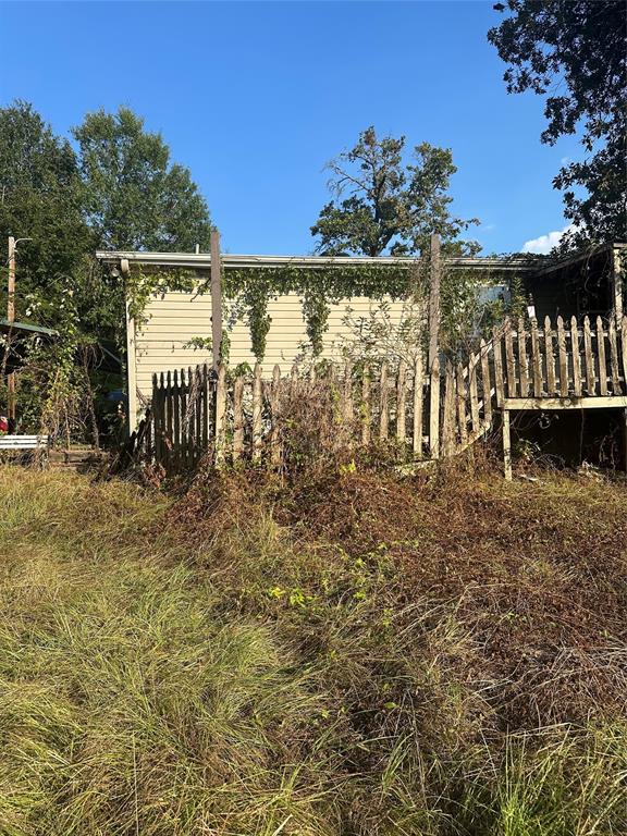 9324 Private Road 3351 Property Photo 4