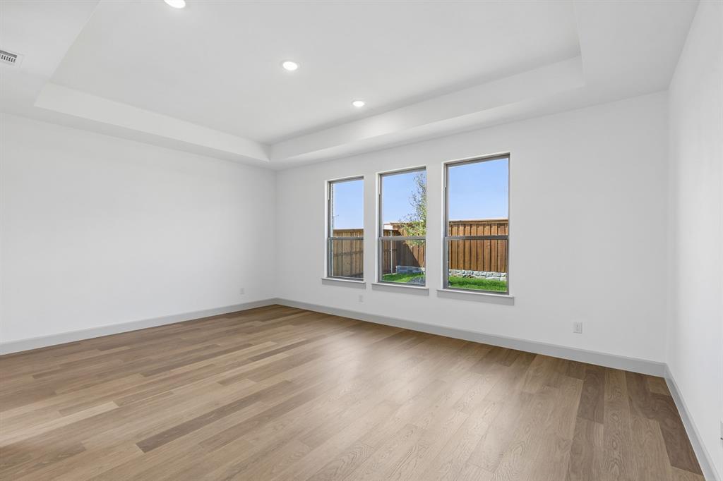 2612 Radiant Way Property Photo 10