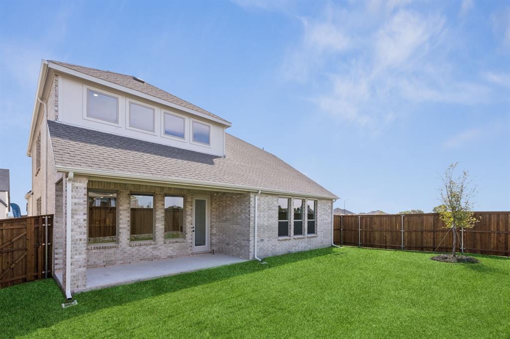 2612 Radiant Way Property Photo 18