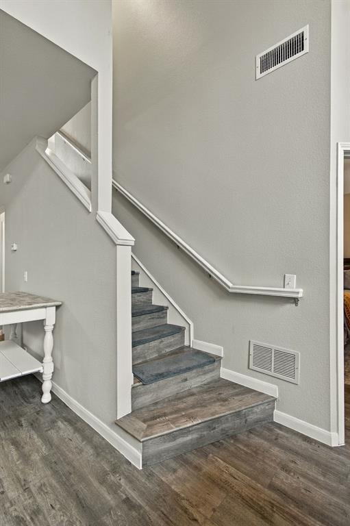 11251 Chaucer Drive Property Photo 19