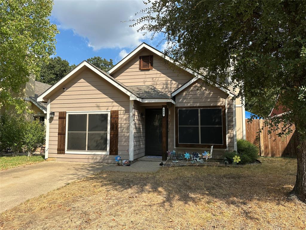 504 Rustic Court Property Photo 1
