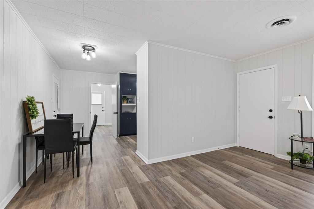 522 Lee Street Property Photo 5