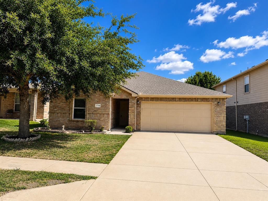 5704 Sapphire Pool. Trail Property Photo 1