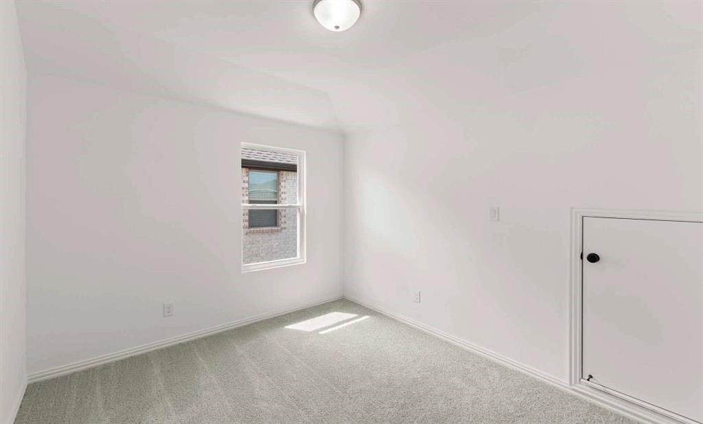 14205 Gallatin Street Property Photo 24